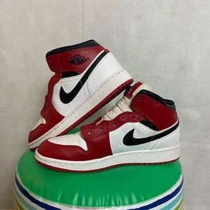 Jordan 1 mid Chicago’s good quality